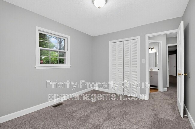Building Photo - 3916 Piney Grove Rd