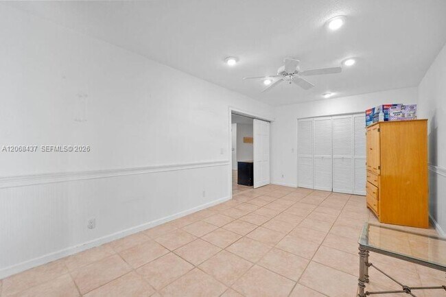 Building Photo - 7507 Ace Rd N