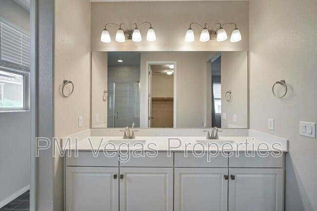 Building Photo - 780 Aurora Vale Pl