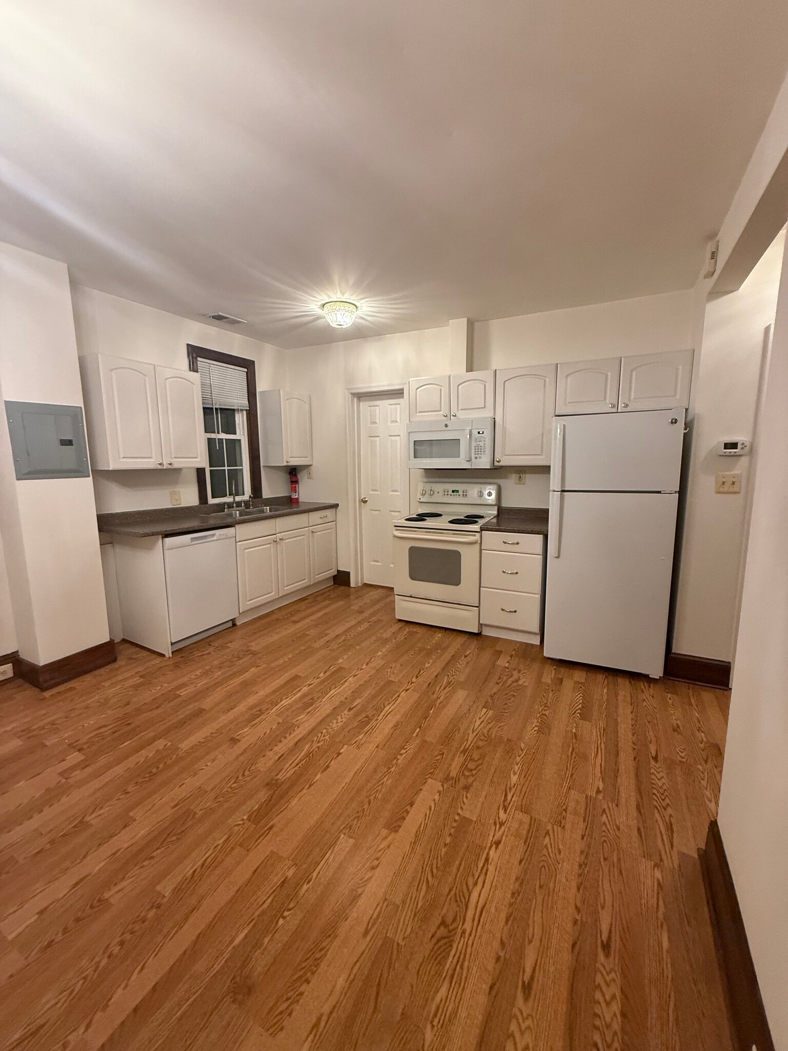 Building Photo - 4123 Connecticut Ave NW