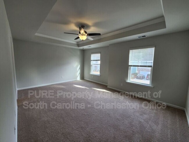 Building Photo - 179 Cherry Grv Dr