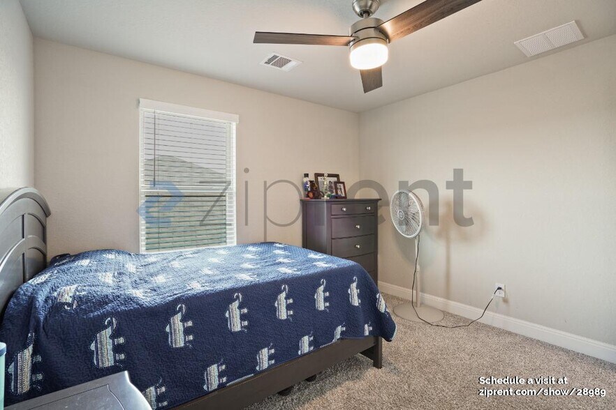 Building Photo - 6611 Gentry Farm