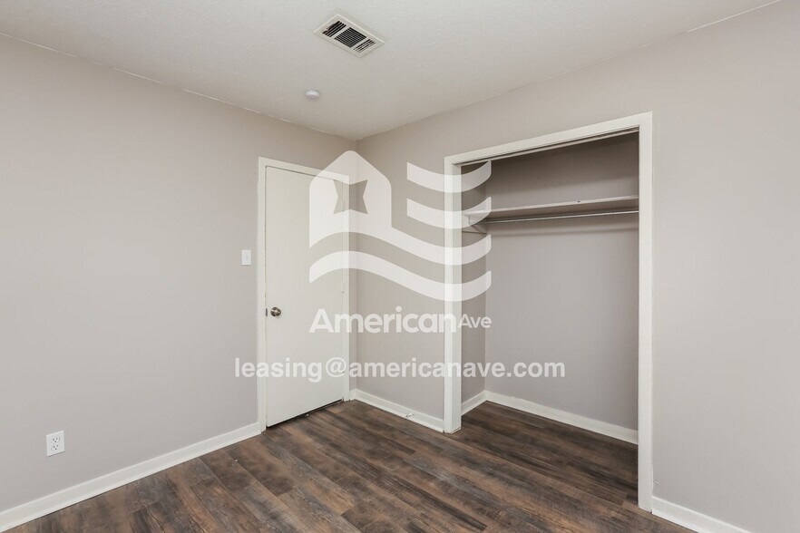 Building Photo - 1344 Dorgan St