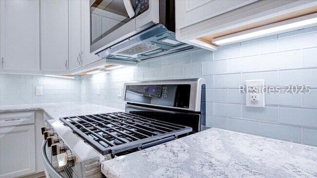 Building Photo - 1339 St Somewhere Dr