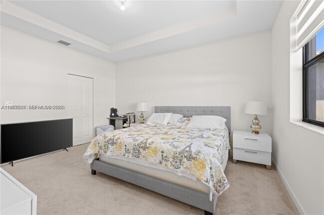 Building Photo - 25449 SW 108th Ct