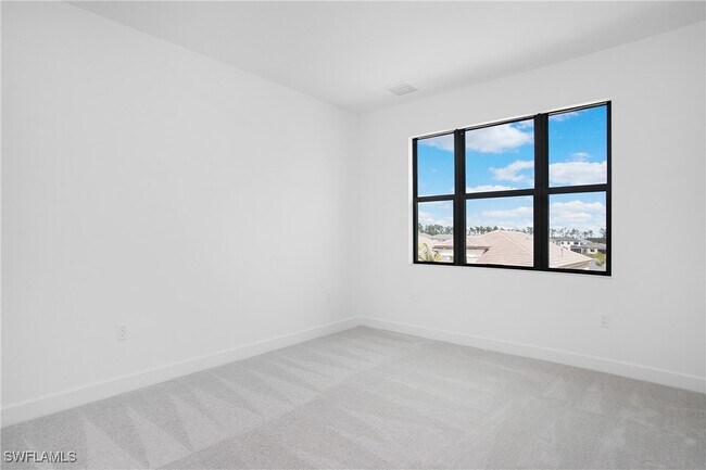 Building Photo - 12794 Woodbury Dr