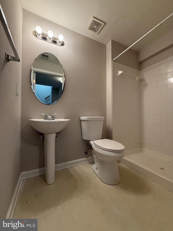 Building Photo - 4003 Fountain Bridge Ct