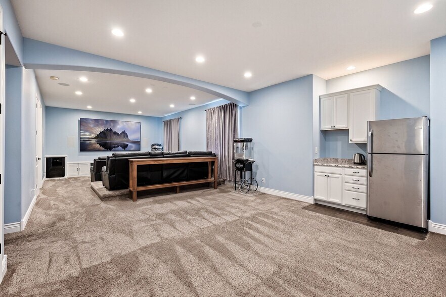 Building Photo - 9176 N Pebble Creek Loop