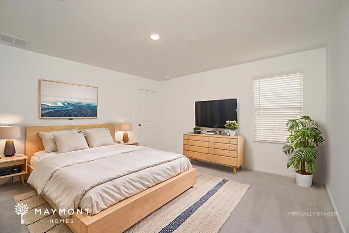 Building Photo - 2424 Shady Grv