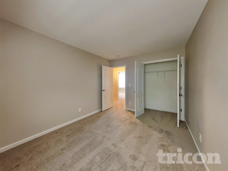 Building Photo - 186 English Hills Dr