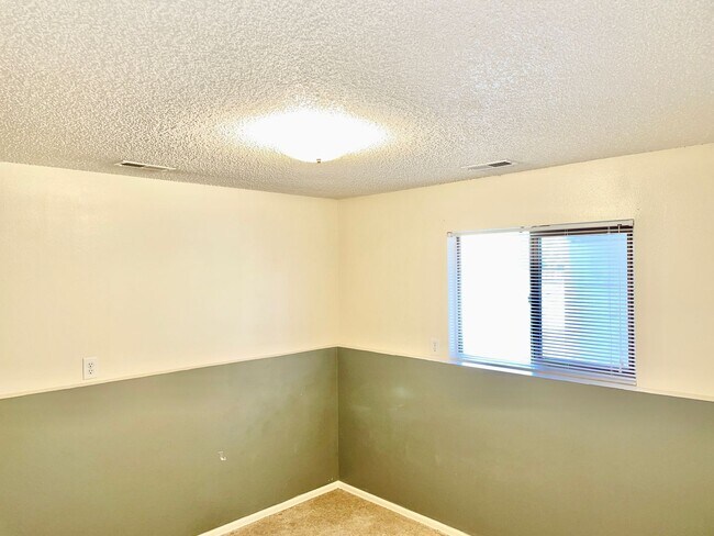 Building Photo - Lovely 3 Bedroom in Fountain Valley