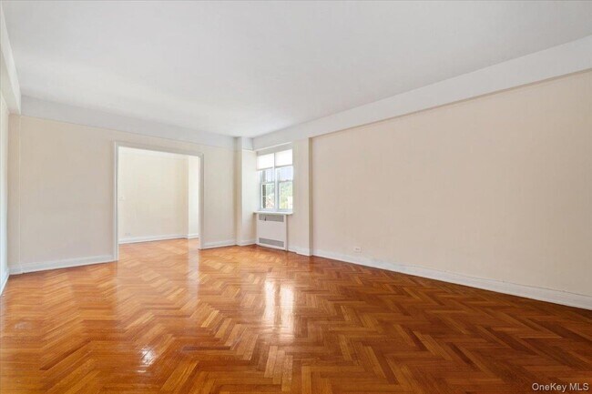 Building Photo - 45 Popham Rd