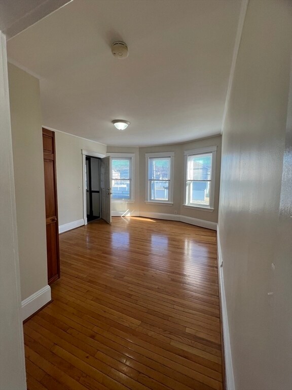 Building Photo - 58 Sawtell Ave