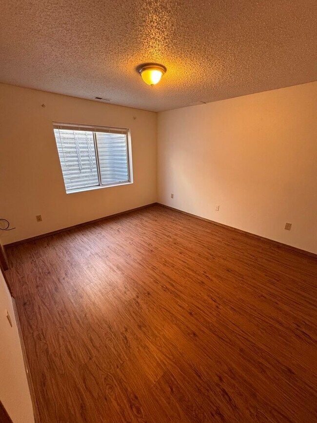 Building Photo - 4 Bed 4 Bath in Briargate $2695 Pet Friendly