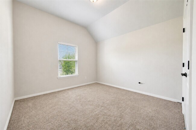Building Photo - 101 Sunray Creek Dr