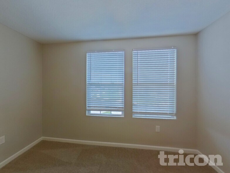 Building Photo - 15619 Merlin Ave