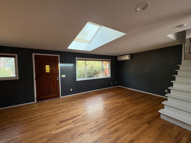 Building Photo - 3230 Onyx St