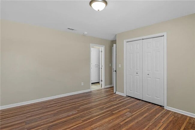 Building Photo - 389 Cherokee Ave