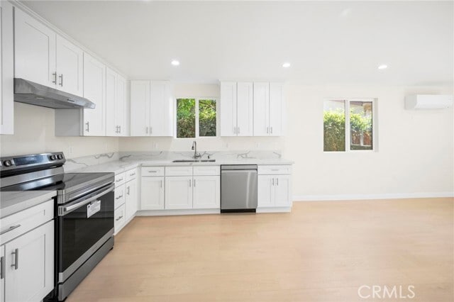Building Photo - 8126 Moorcroft Ave