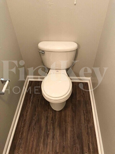 Building Photo - 5048 Pioneer Pkwy