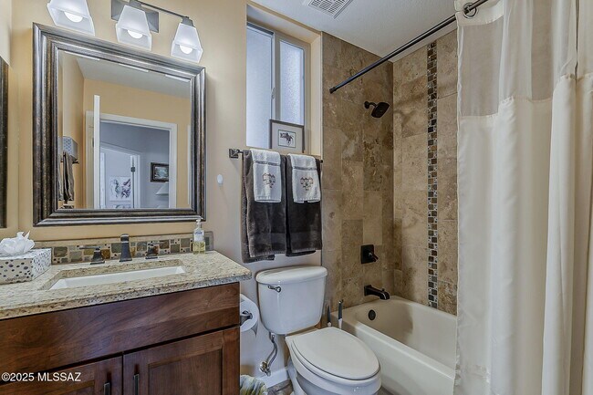 Building Photo - 65473 E Rose Ridge Dr