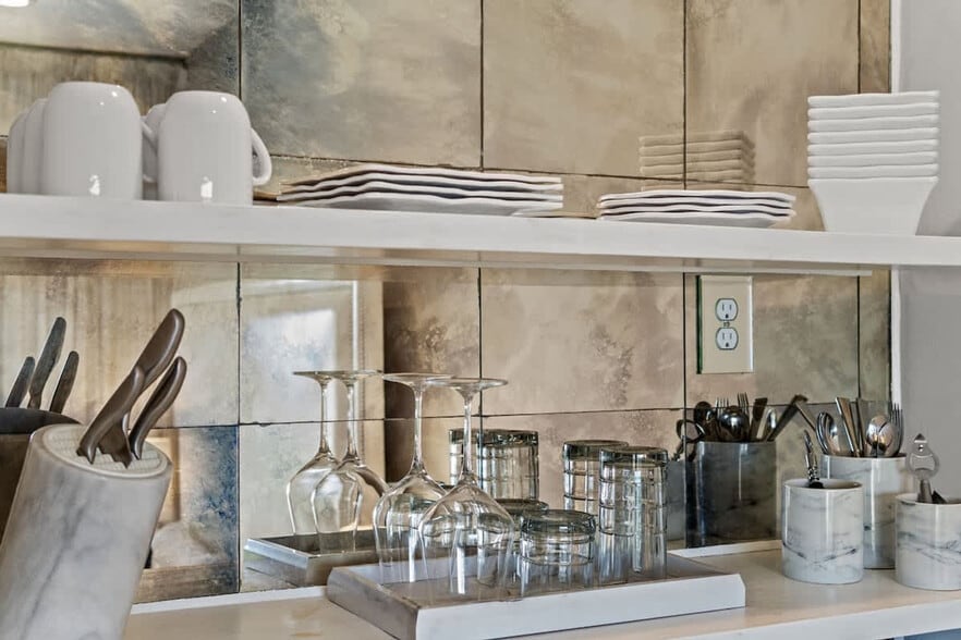 Building Photo - 9955 E County Hwy 30A