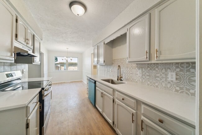 Building Photo - 3227 S Allegheny Ave