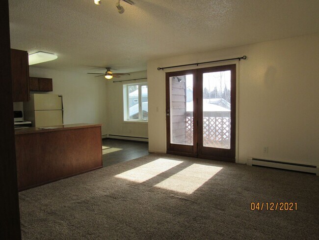 Building Photo - 656 Ouida Way