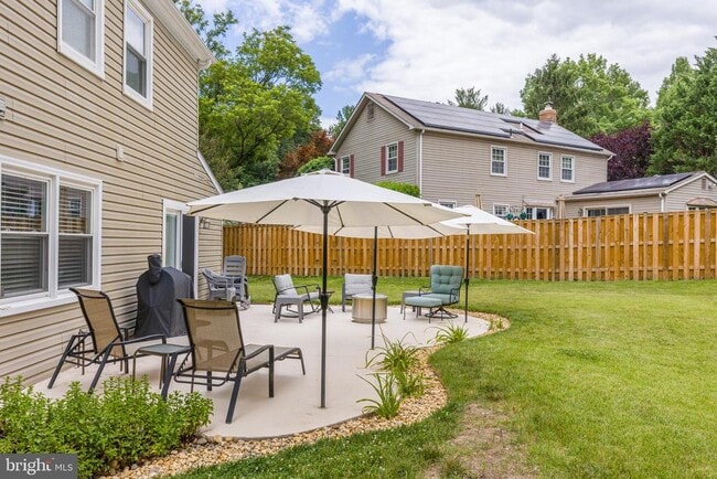 Building Photo - 15005 Narrows Ln