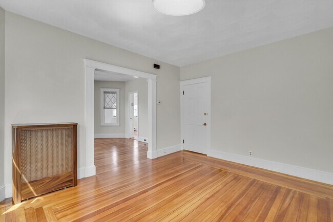 Building Photo - 228 Harvard St