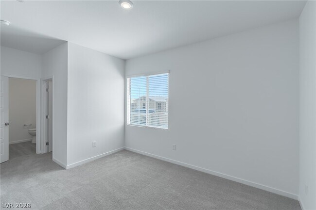 Building Photo - 9934 Carlon Hls Ave