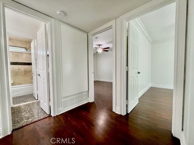 Building Photo - 2558 Orange Ave