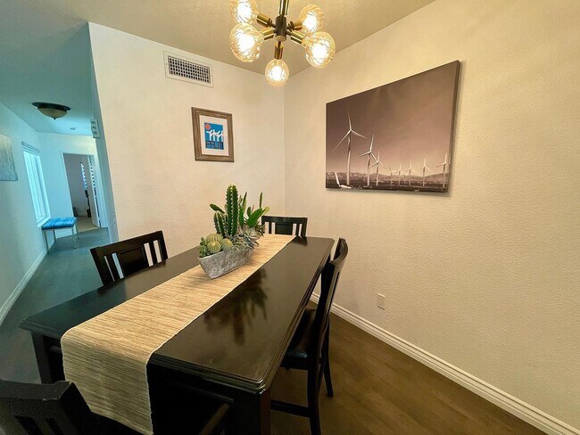 Building Photo - 41539 Woodhaven Dr W