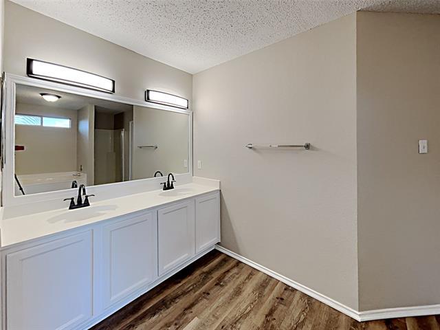 Building Photo - 6054 Susanna Dr