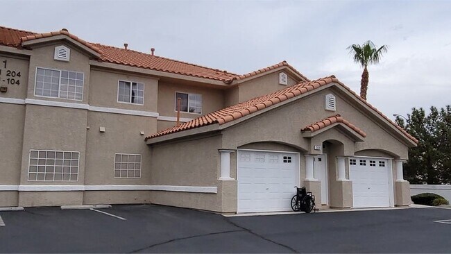 Building Photo - 9309 Scenic Mountain Ln