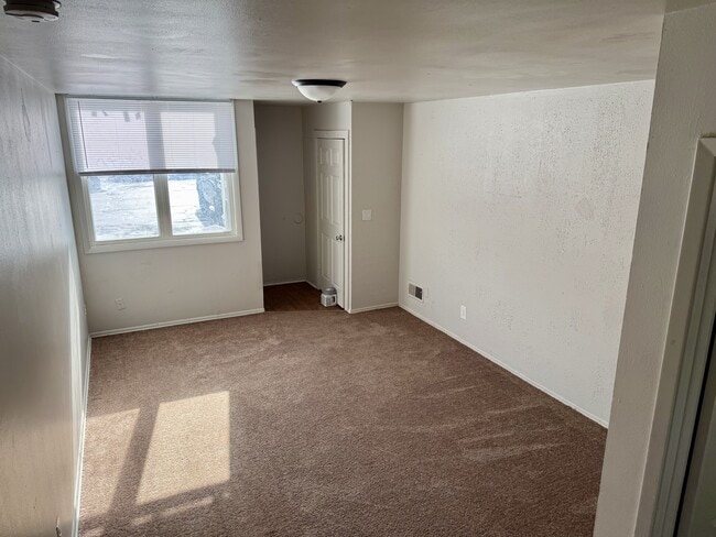 Building Photo - 8970 N 95th St