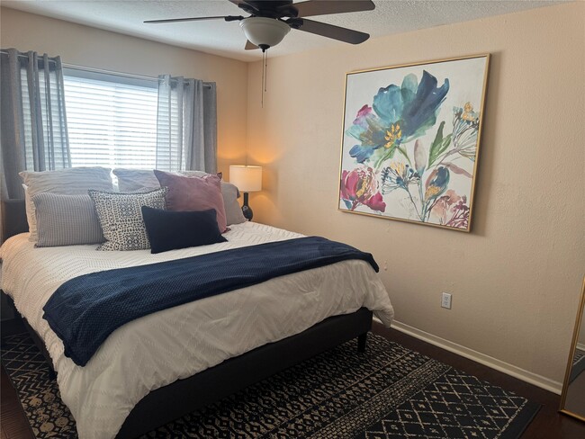 Building Photo - 3127 Pecan Point Dr