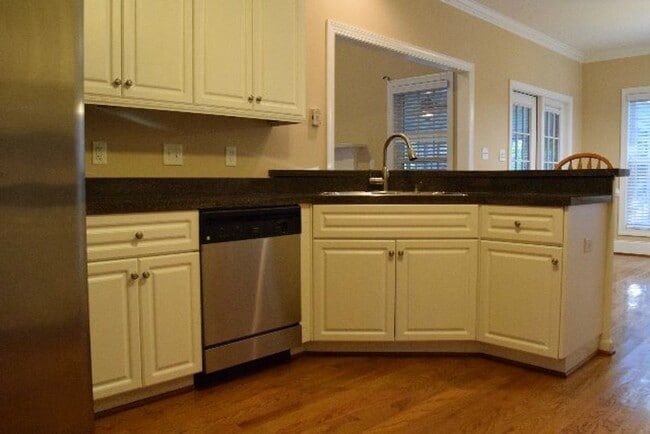 Building Photo - 5 Bed, 3.5 Bath in Columbia County!