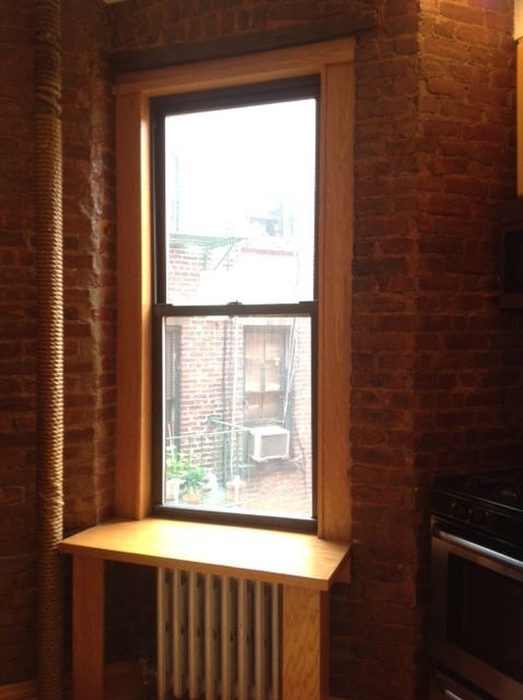 Building Photo - 165 Mott St