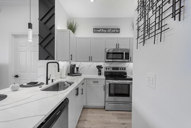 Building Photo - 11730 St Andrews Place
