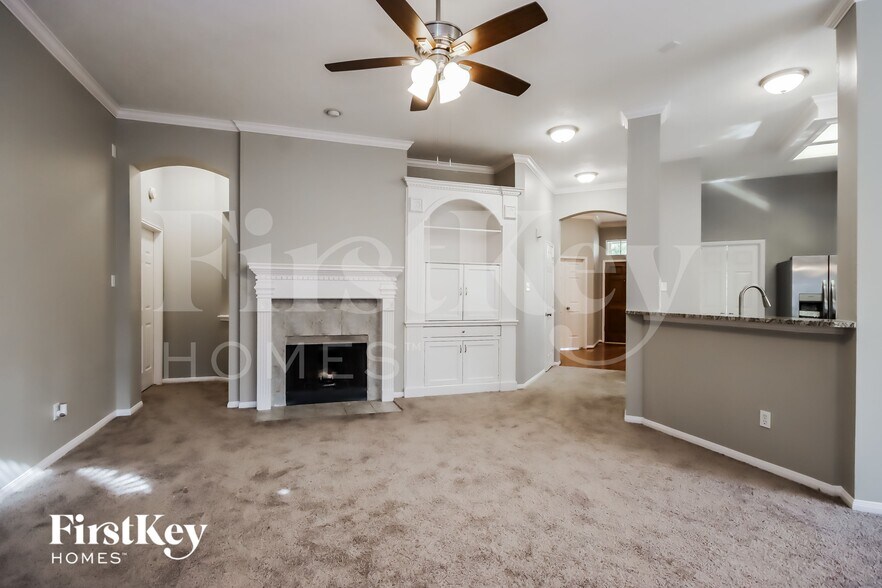 Building Photo - 18015 Still Springs Ct