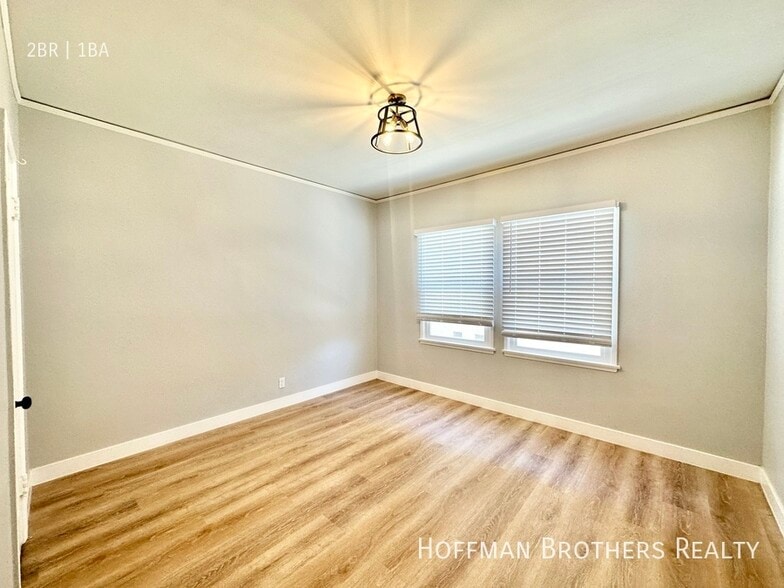 Building Photo - 1133 Westmoreland Ave