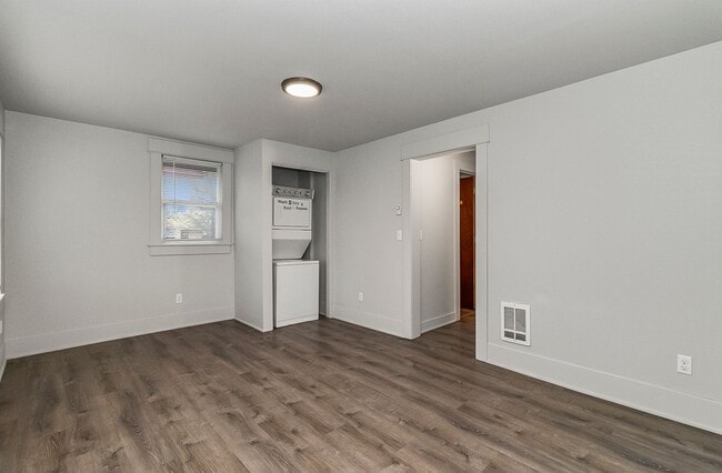 Building Photo - Cute 1 bedroom close to everything in Everett