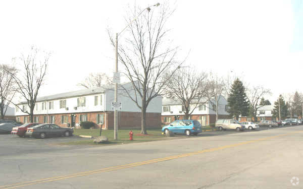 Building Photo - Algonquin Apartments