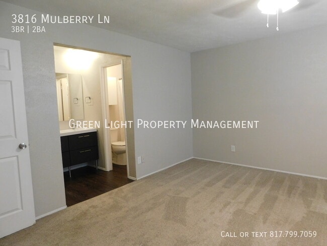 Building Photo - 3816 Mulberry Ln