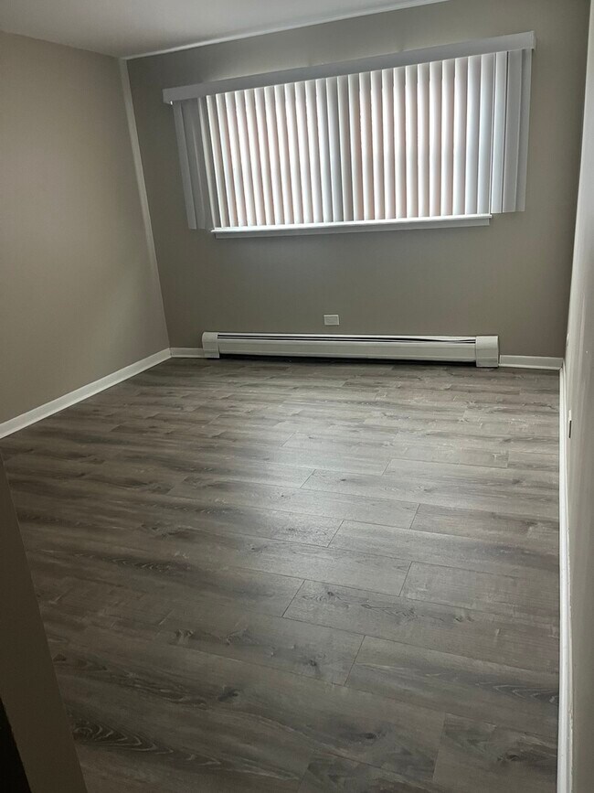 Building Photo - 7041 99th St