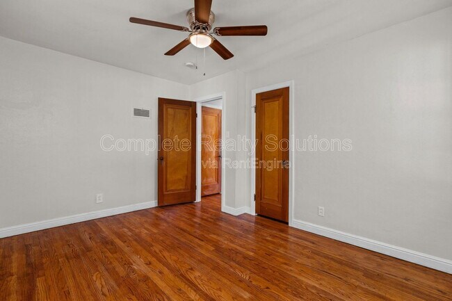 Building Photo - 1150 N Florissant Rd