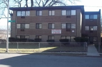 Building Photo - 963 E 84th St