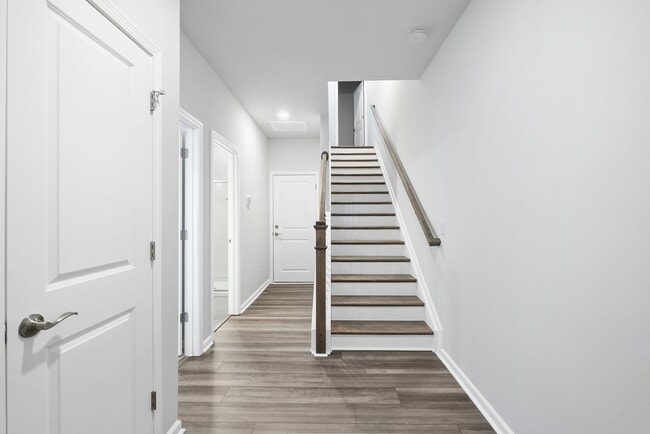 Building Photo - Convenient New Construction Townhome in Durham - Easy commute to RTP, Brier Creek, Airport