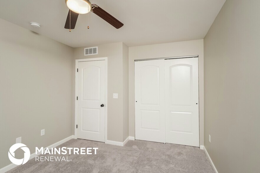 Building Photo - 2072 N Sarah Dr